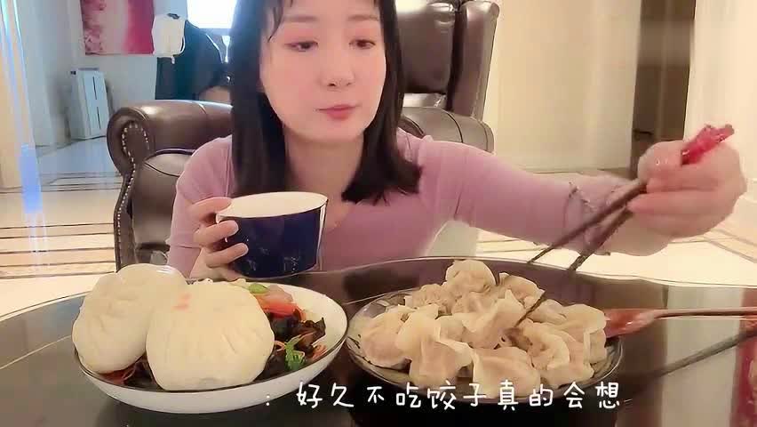 素素美食之旅，最新吃播与观众共享盛宴